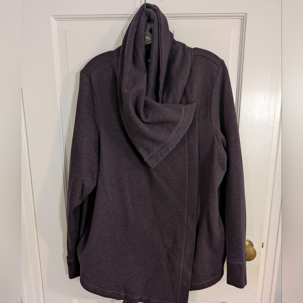 Women's Cowl Neck Sweater In Heathered Purple
